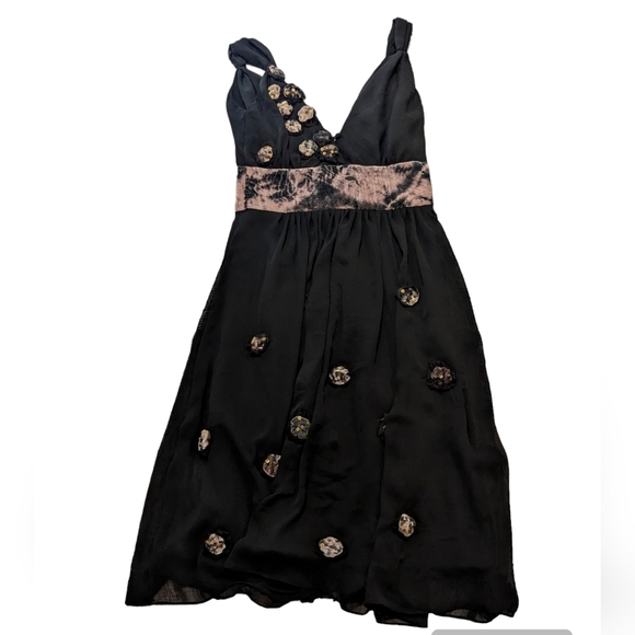 NWT V-Neck/ black decorated Dress size S - Picture 3 of 7